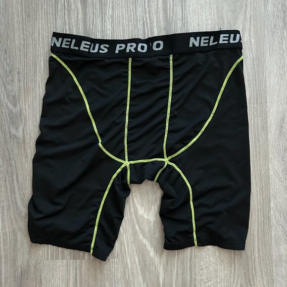 Neleus Pro Compression Short - Picture 2 of 6